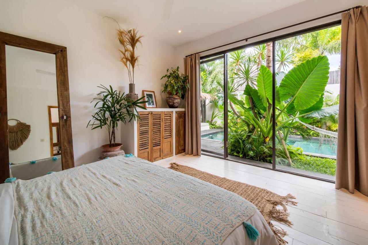Villa Yogi Surf 2 Canggu Exterior photo